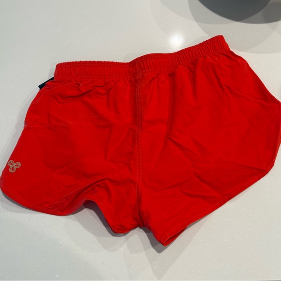 TNA Bounce Short - Picture 5 of 7